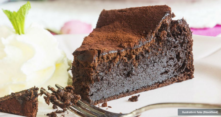 RECEPTY | Čokoládový dort ze 2 ingrediencí